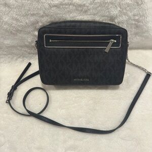Michael Kors Black/charcoal Jet Set Crossbody Bag